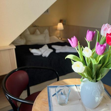 Wiek auf Rügen Hotel-Pension Zur Mole מראה חיצוני תמונה