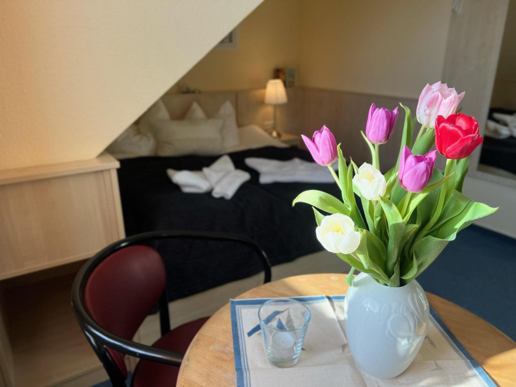 Wiek auf Rügen Hotel-Pension Zur Mole מראה חיצוני תמונה
